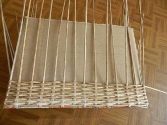 Плетение корзин и других предметов интерьера из газетных трубочек: мастер-классы, видео-инструкции