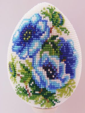 Схема плетения яйца из бисера для начинающих Схема плетения яйца