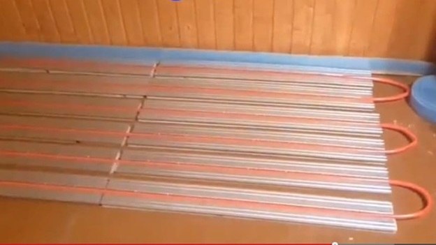 Водяной теплый пол на деревянном основании