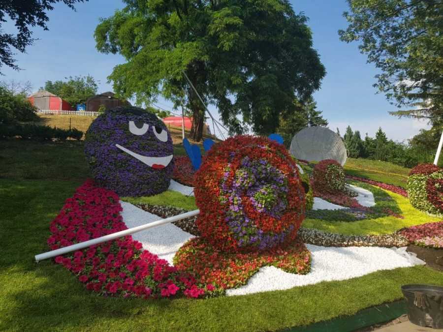 Садовые поделки своими руками из подручных средств - фото-идеи уникальных изделий для сада